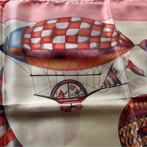 Authentic Hermes Scarf 100%silk  🧣 - Picture 10 of 16